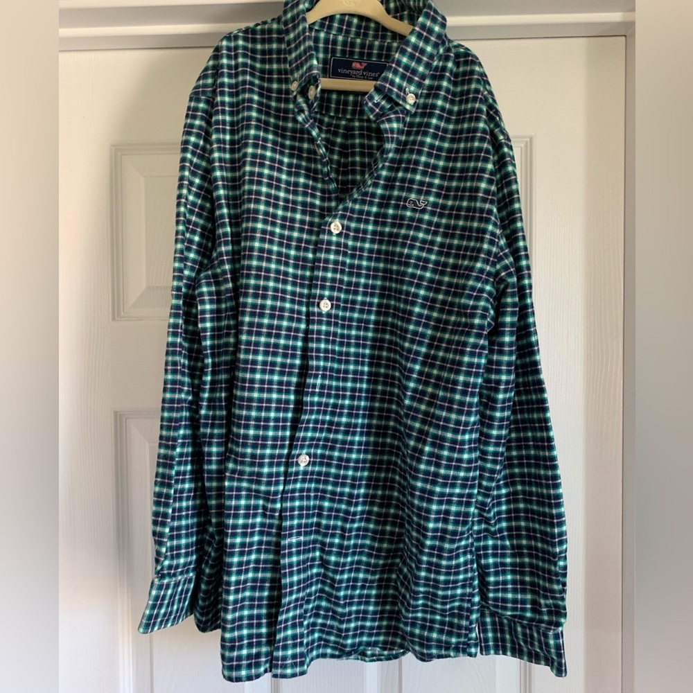 Vineyard Vines boys whale shirt